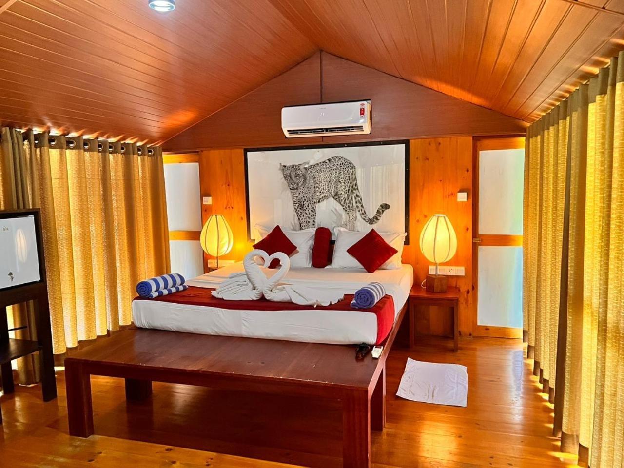Yala Hotel Lion -Air Conditioned High Luxury Safari Camp Exterior foto